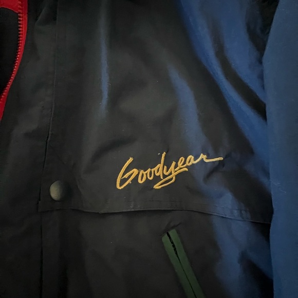 Mens heavyweight jacket with zip out liner. Inside pocket. Hidden hood. Size XL - Picture 5 of 6